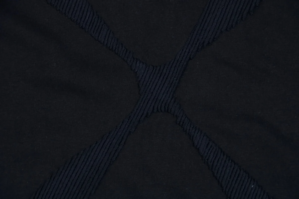 OFF-WHITE Subtle Anchor Arrows Embroidered T-Shirt