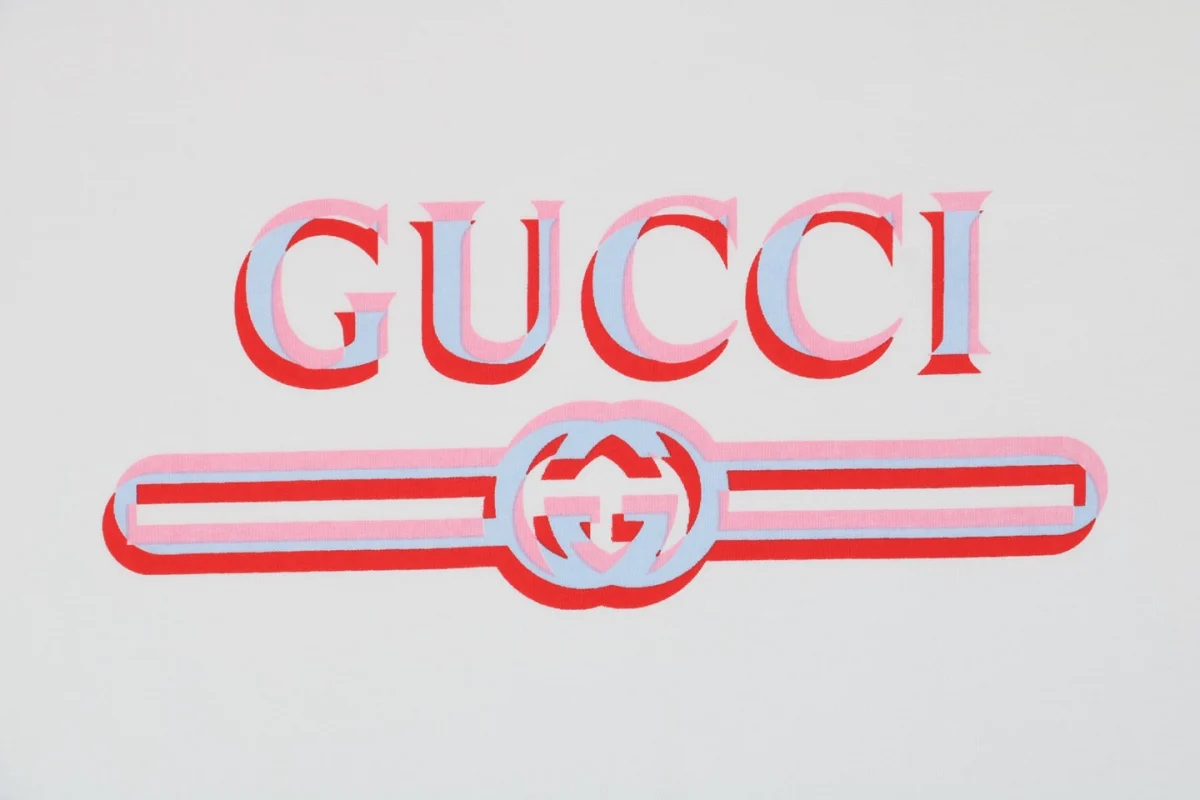 logo print