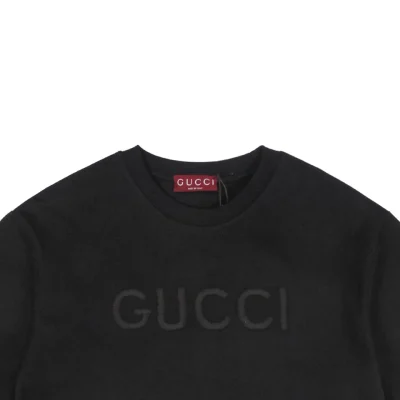 Subtle Pattern Single-Row G Letter Embroidered Short-Sleeve T-Shirt10.jpeg