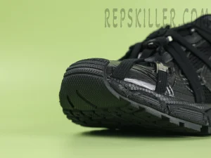Toe cap