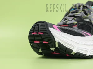 Toe cap