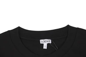 Neckline