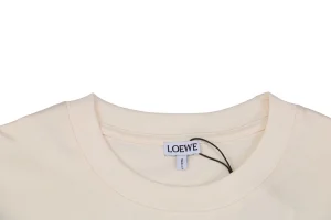 Neckline
