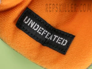UNDEFEATED x Air Jordan 4 Retro OG SP “Deep Green”2