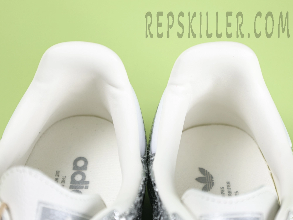 Adidas Samba OG M ‘Silver Metallic Cracked Leather’