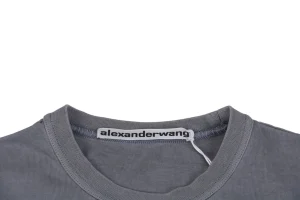 Neckline