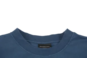 Neckline