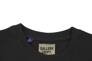 Neckline