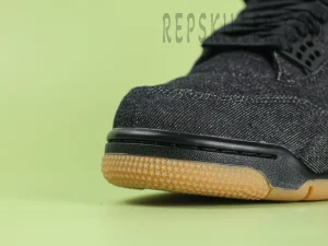 Toe cap
