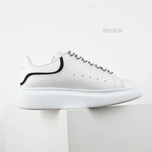 Shoe side
