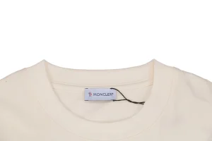 Neckline