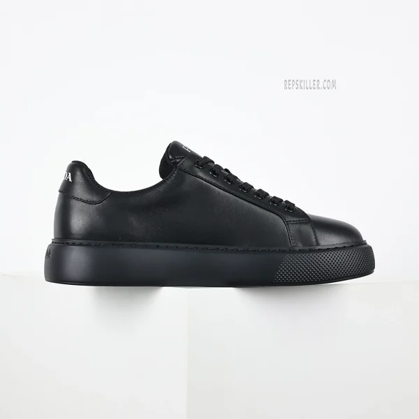 Shoe side