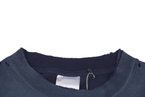 Neckline