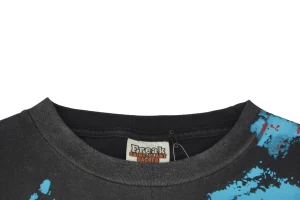 Neckline