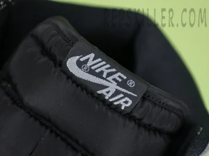 Nike logo tag