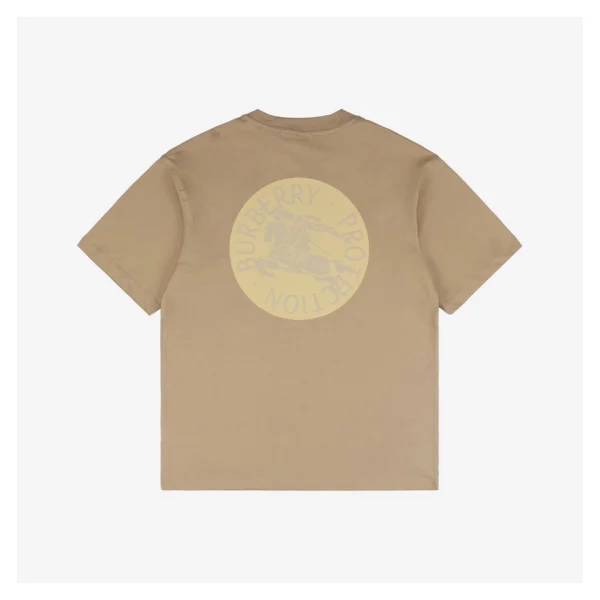 BBry Back Circle Equestrian Knight Print T-shirt