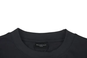 Neckline