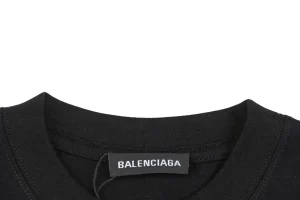 Neckline