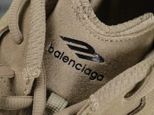 Logo print
