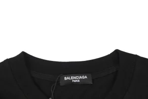 Neckline