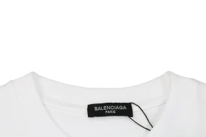 Neckline