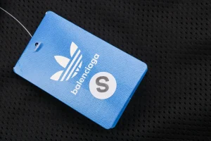 Logo tag