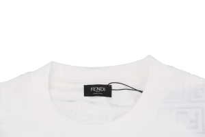 Neckline