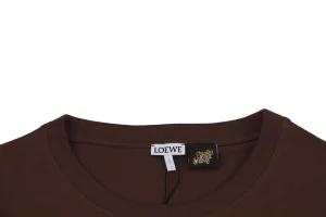 Neckline