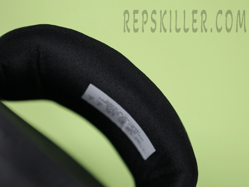 Kobe Offcourt Slide ‘Triple Black’