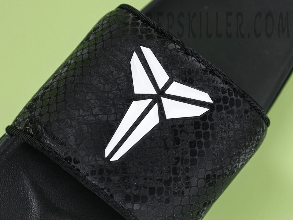 Kobe Offcourt Slide ‘Triple Black’