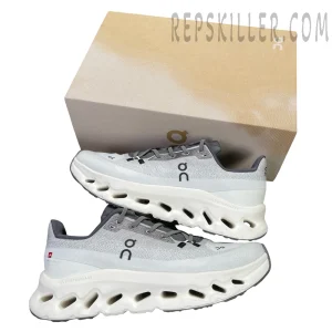 On Cloud Tilt Runner White/Grey