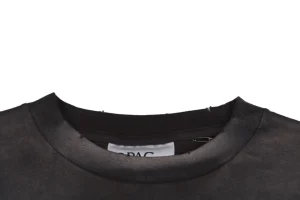 Neckline