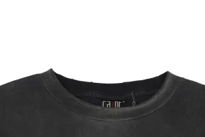 Neckline