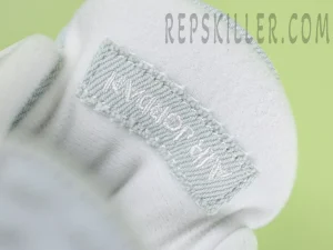 Logo tag