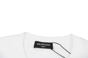 Neckline
