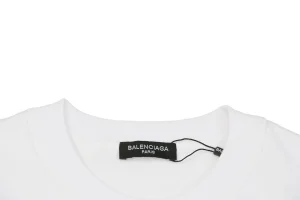 Neckline