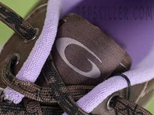 Balenciaga Hamptons Medium Worn-out Sneaker in Brown:Lilac10