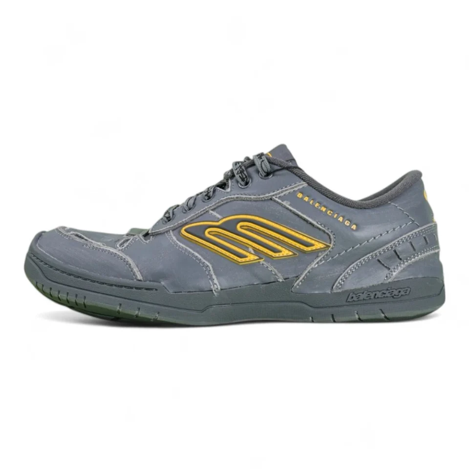 Balenciaga Hamptons Worn-out Sneaker in Grey/Yellow
