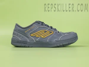 Shoe side