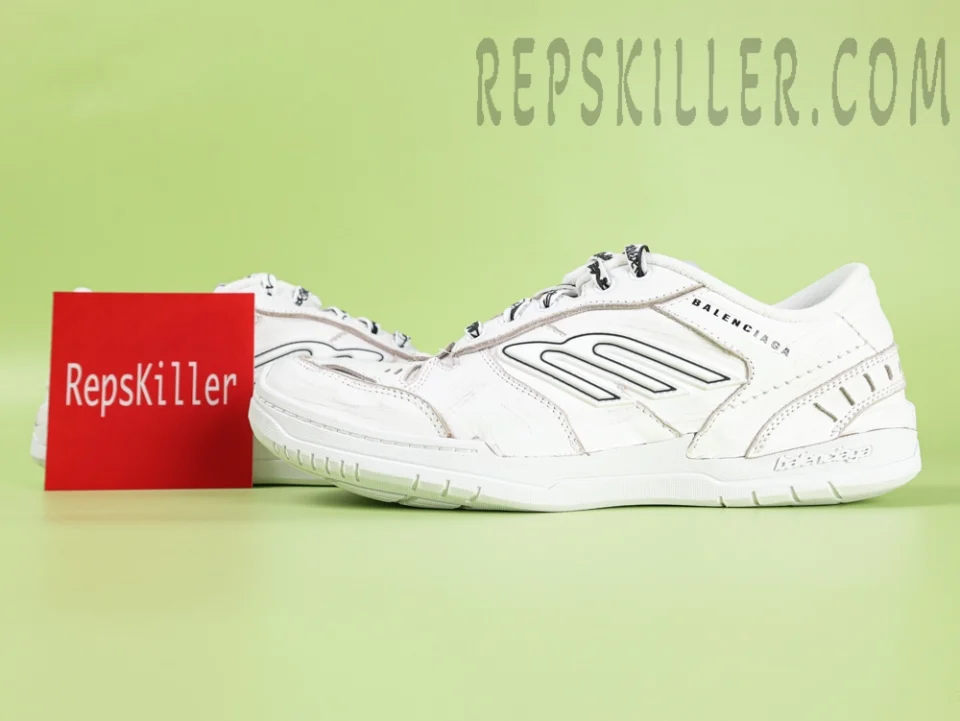Balenciaga Hamptons Worn-out Sneaker in White
