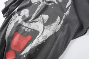 Hellstar Studios “Kiss Me I’m A Hellstar” Graphic T-shirt10