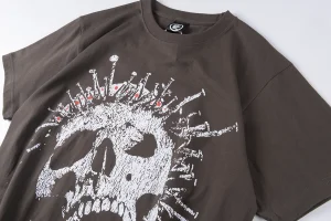 Hellstar Studios Spiked Skull Graphic T-shirt3