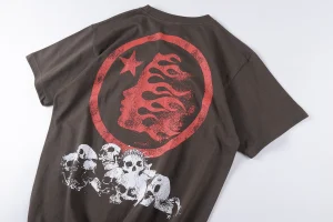 Hellstar Studios Spiked Skull Graphic T-shirt6
