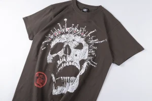Hellstar Studios Spiked Skull Graphic T-shirt7