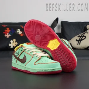 Nike Dunk Low SB ‘Rodeo’ outsole close-up showing yellow SB badge embedded in translucent red sole