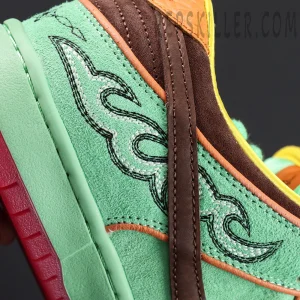 Close-up of lateral heel flame embroidery on Nike Dunk Low SB ‘Rodeo’ with bold stitching lines