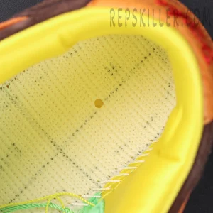 Footbed view of Nike Dunk Low SB ‘Rodeo’ revealing inner stitch grid and yellow foam lining