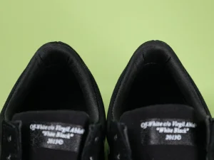 Off-White Vulc Low Top 'Black'13