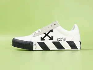 Shoe side