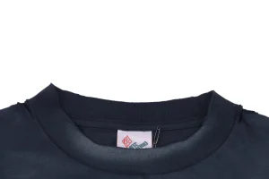 Neckline